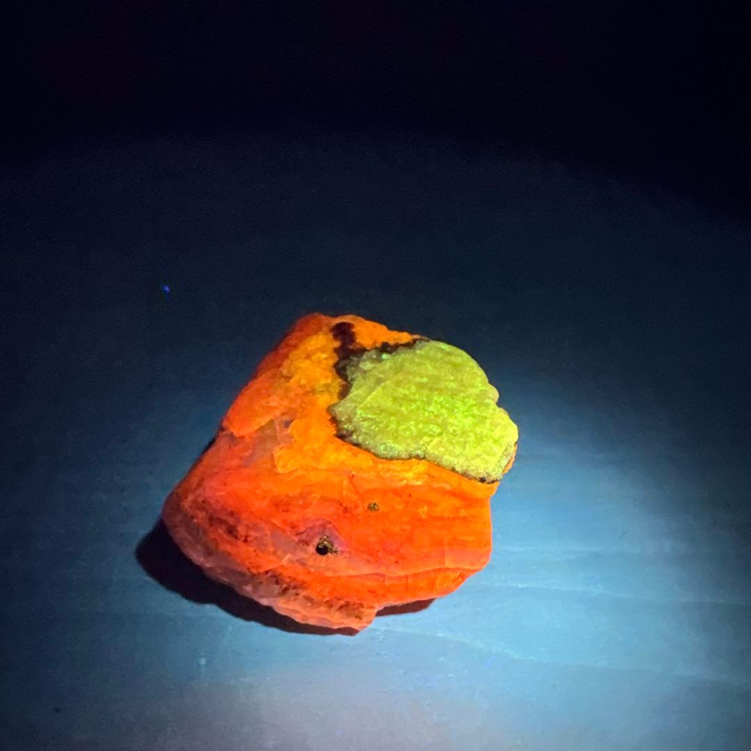 北海道石　然別オパール　蛍光オパール71g