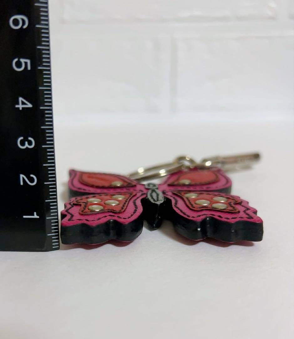 プラダ　PRADA キーホルダー　バタフライ　蝶　SAFFIANO