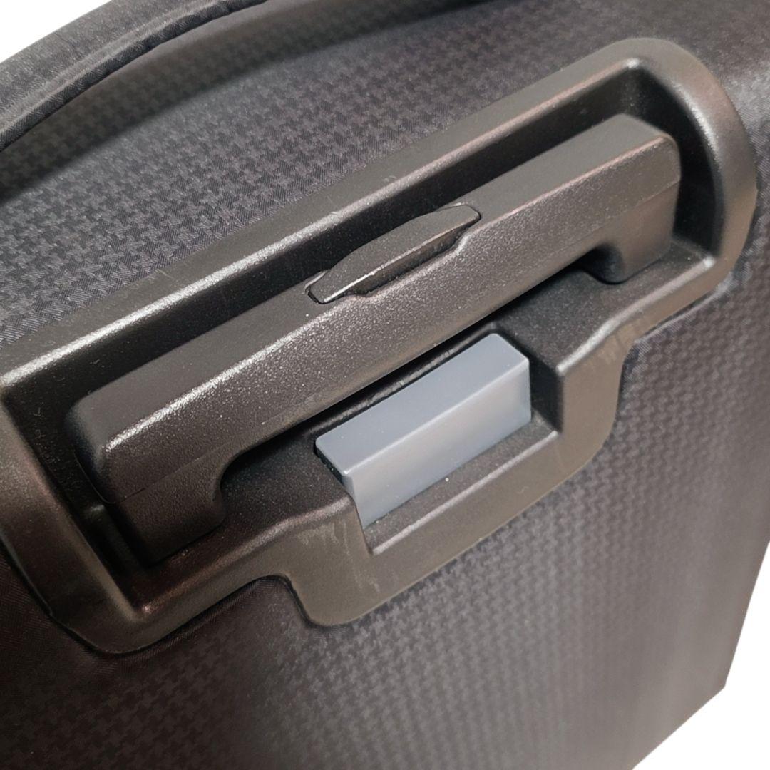 美品 プロテカ 超軽量 ソフトキャリーケース Feena 18L 1.7kg