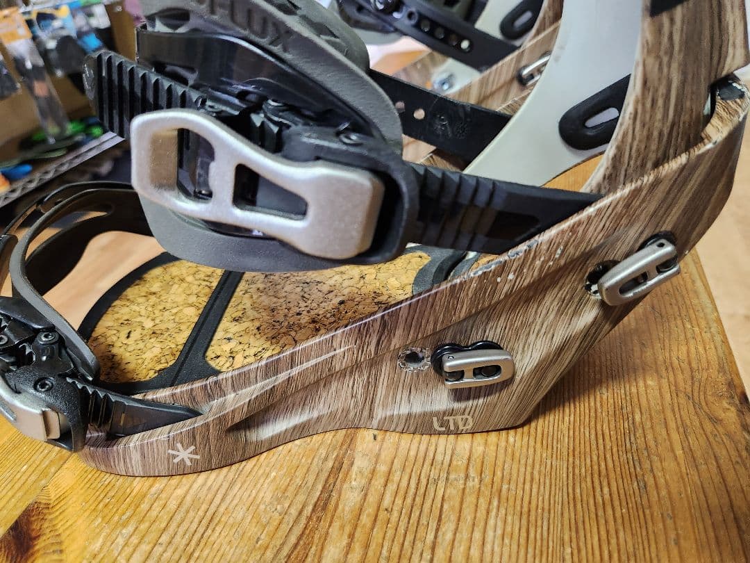 2017－2018　FLUX XF LTD M サイズ