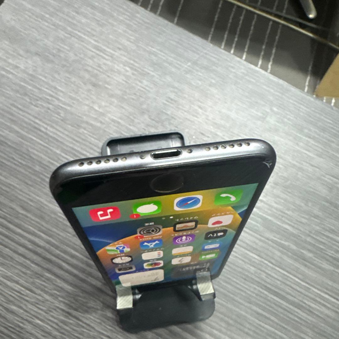 Apple iPhone 8 スペースグレー 本体64GB SIMフリー 333
