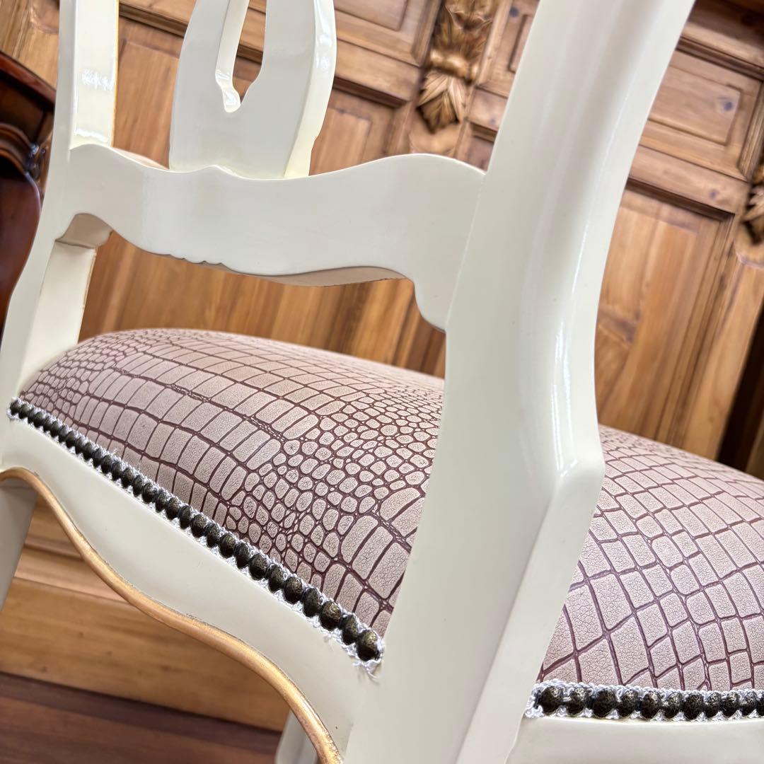 2脚アウトレット特価販売 マホガニーアンティーク調 アイボリー ダイニングチェア