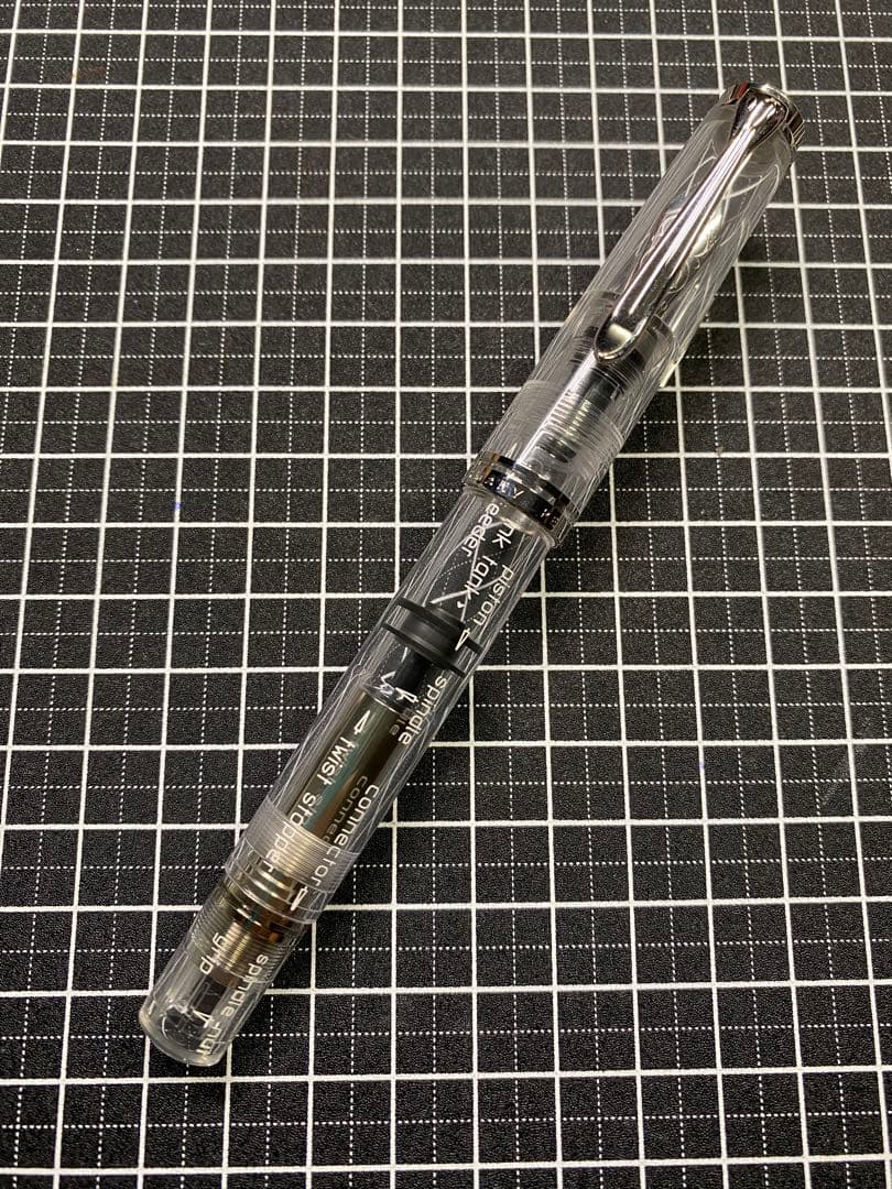 Pelikan Souveran M805 Demonstrator 刻印有