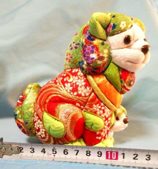 木目込み人形　シーサー家族(緑)