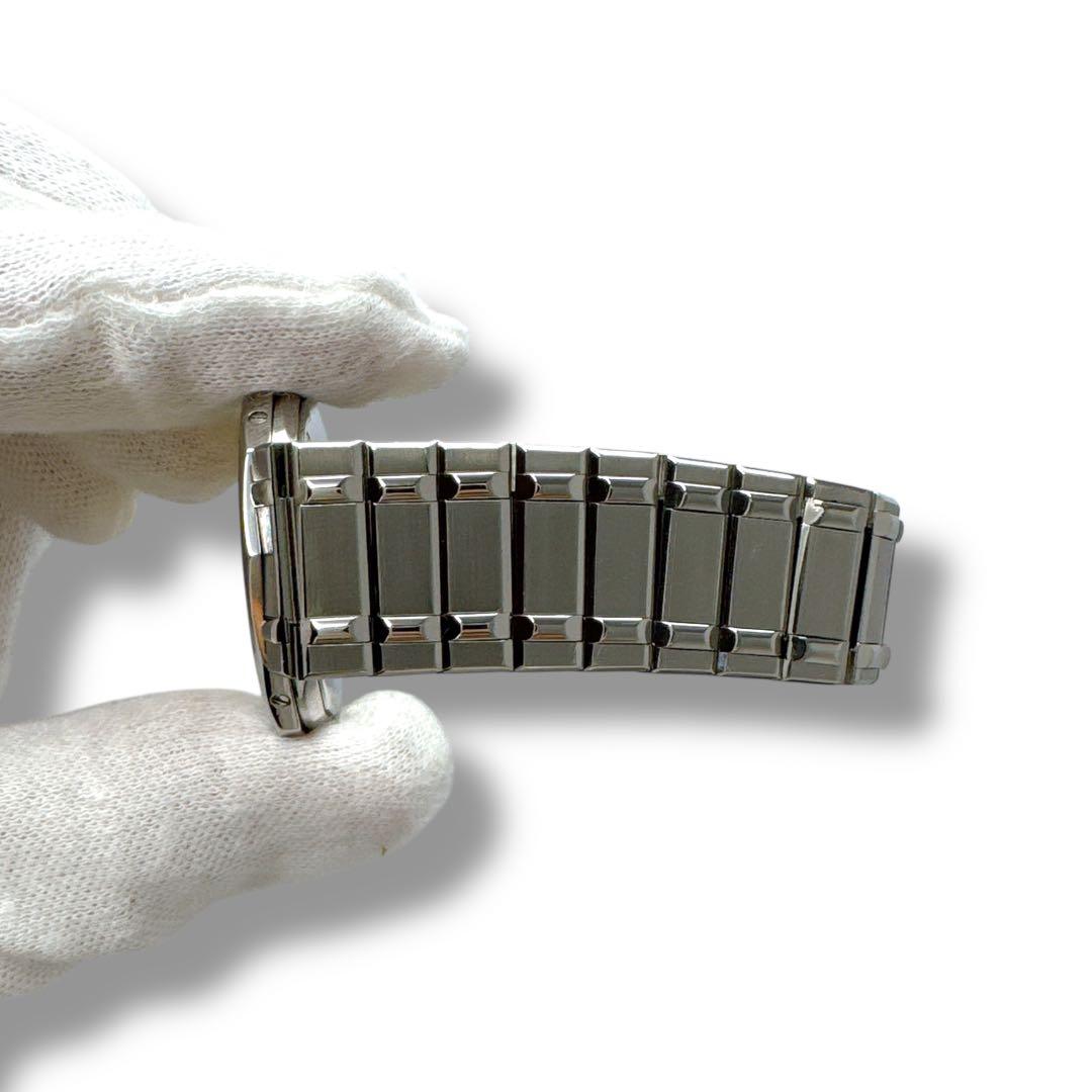 コルム アドミラルズカップ アイボリー デイト クォーツ メンズ 腕時計 美品