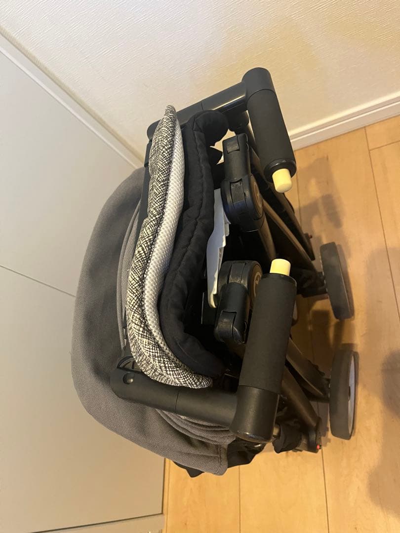 サイベックス　リベル　B型　ベビーカー　グレー