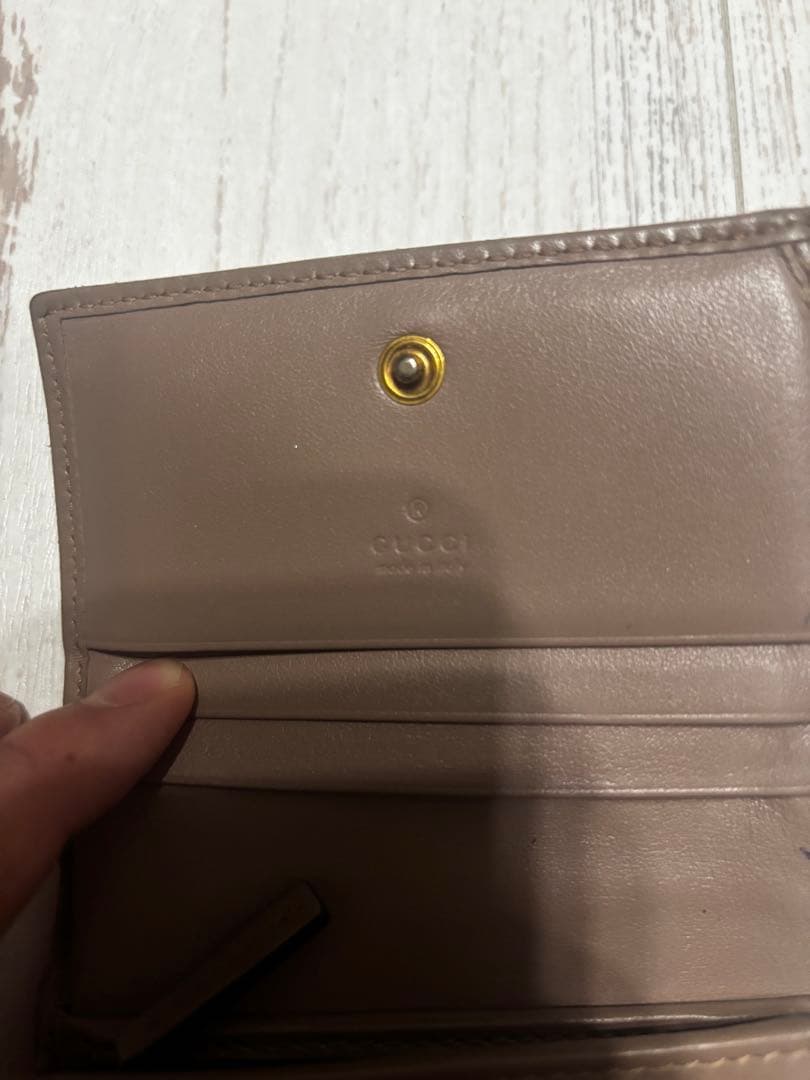 GUCCI 三つ折り財布