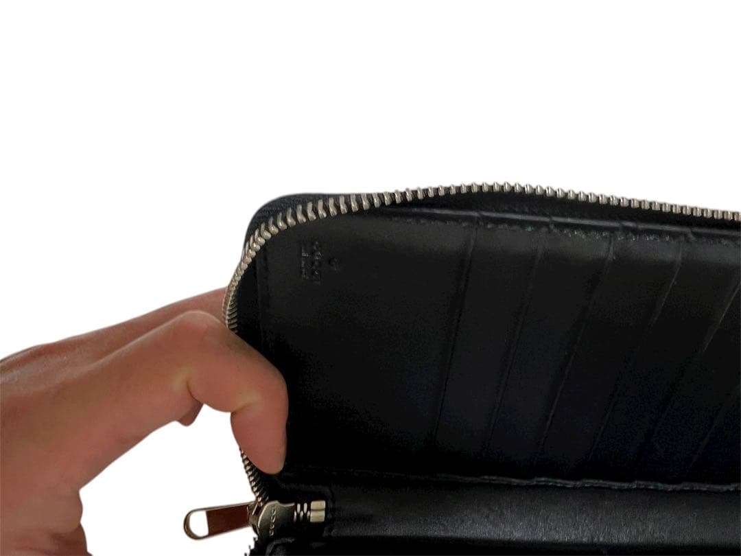 グッチ　財布　サイフ　ウォレット　エンボス　ロング