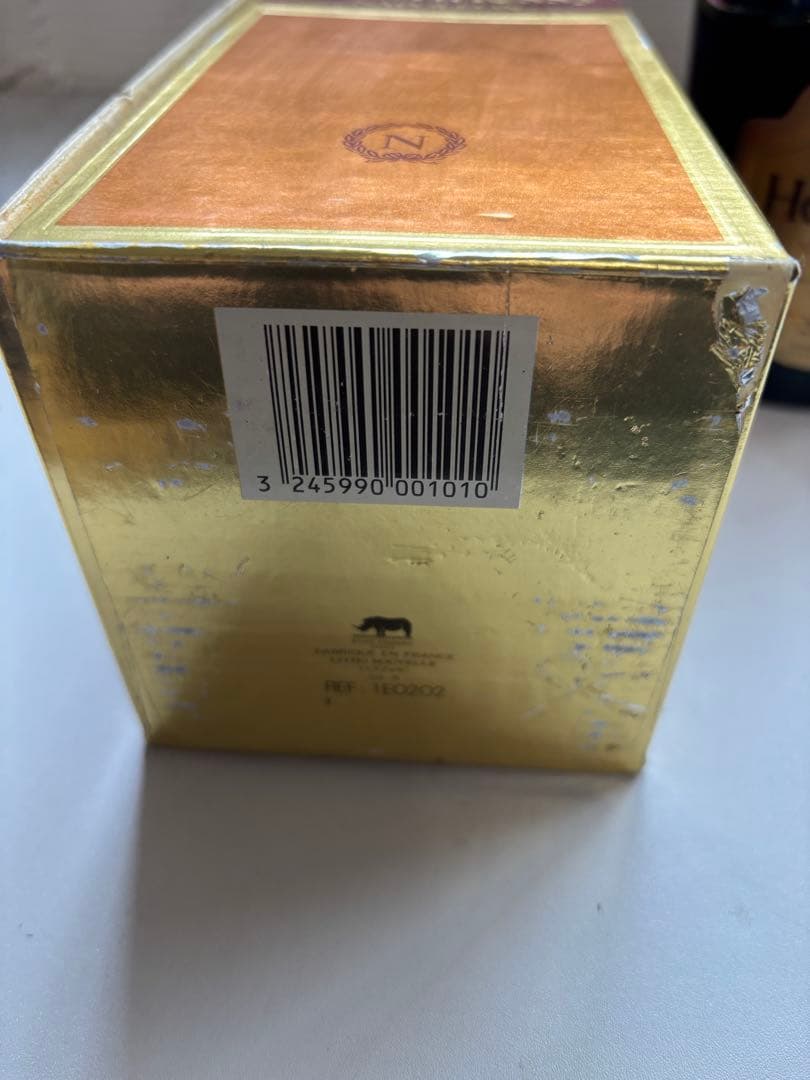 Hennessy Napoleon コニャック　700ml