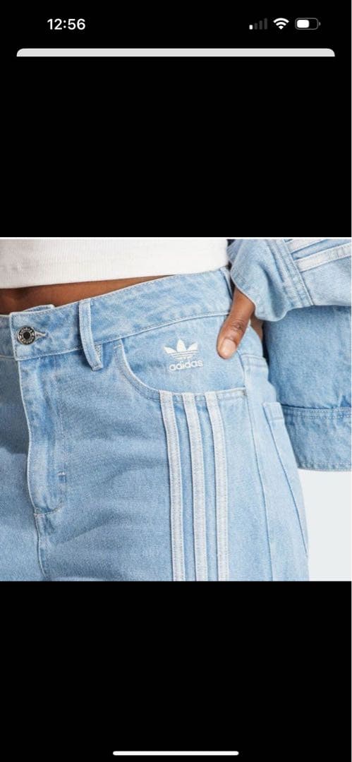 adidas ライトブルーワイドレッグデニム