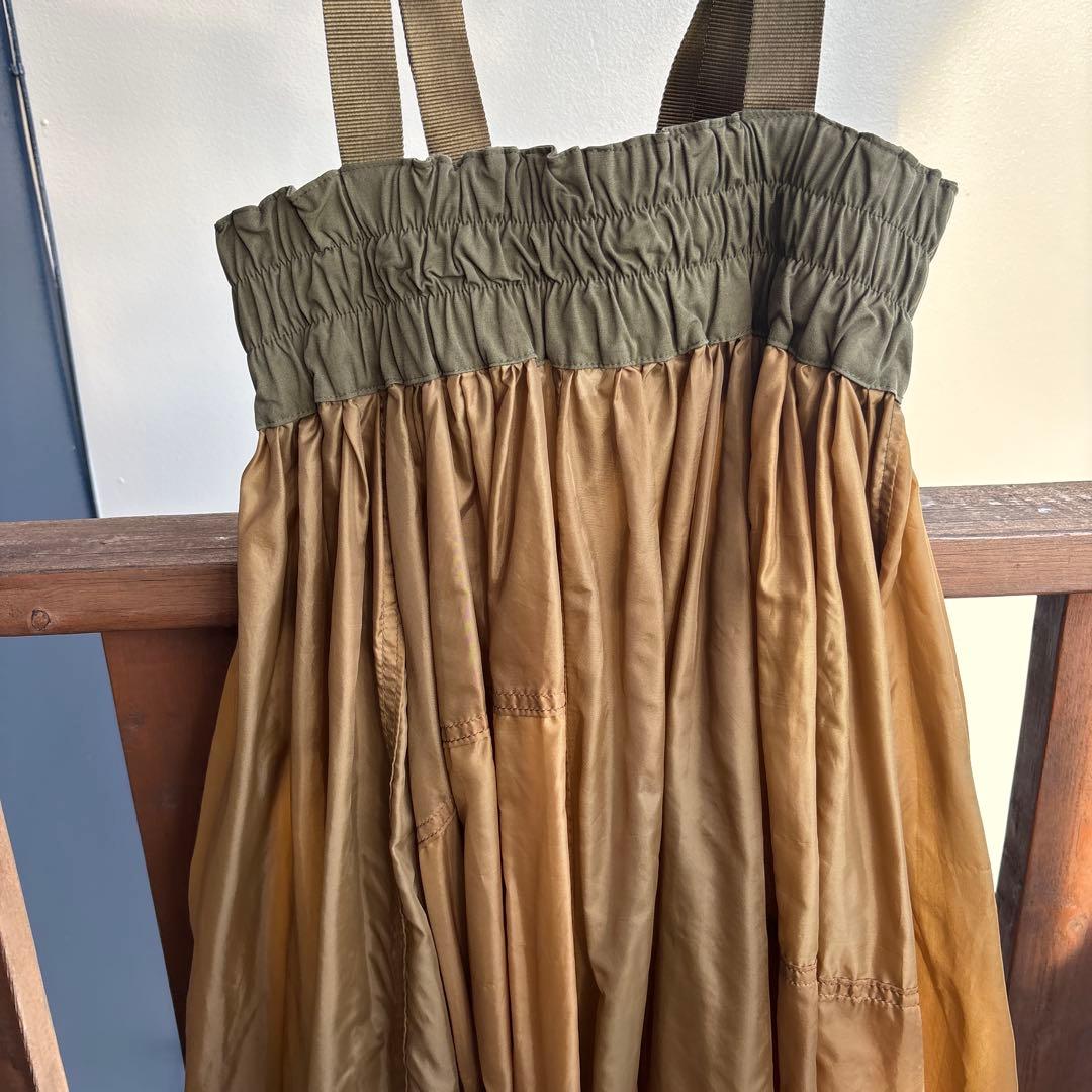 mori サスペンダー付きカーキ、ベージュナイロン　リメイク　ミリタリースカート