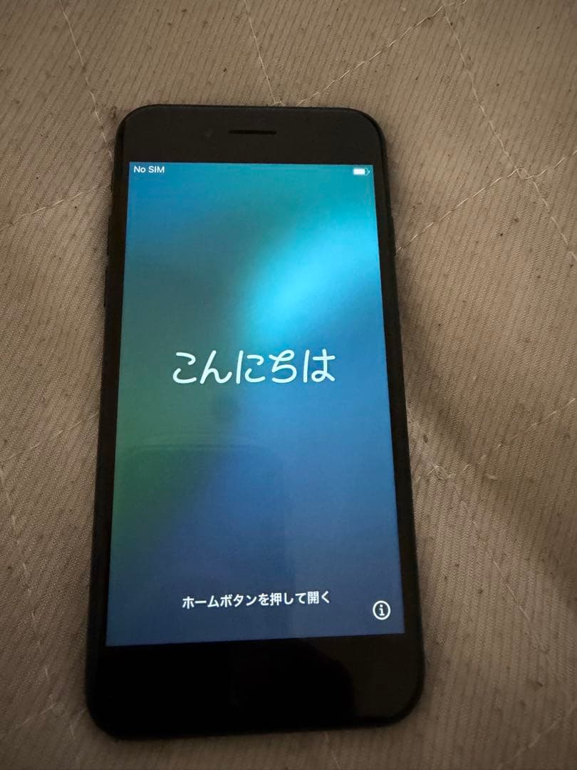 Apple iPhone SE3 本体 64GB