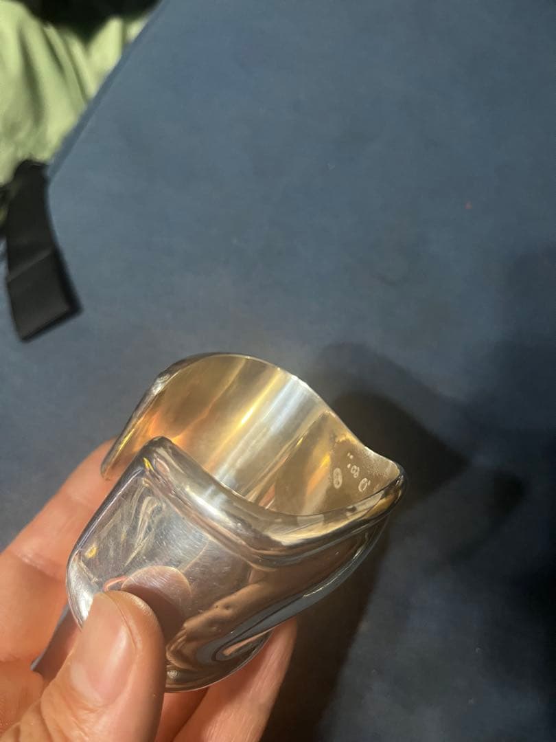 左/ティファニー/スターリングシルバー/ボーンカフ/ミディアム/エルサペレッティ