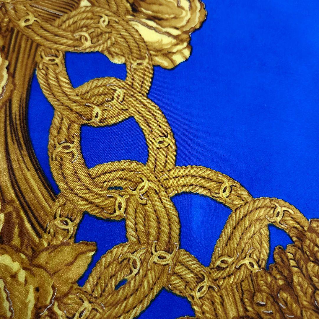 【 CHANEL 】シャネル　ヴィンテージ シルク スカーフ ココマークチェーン