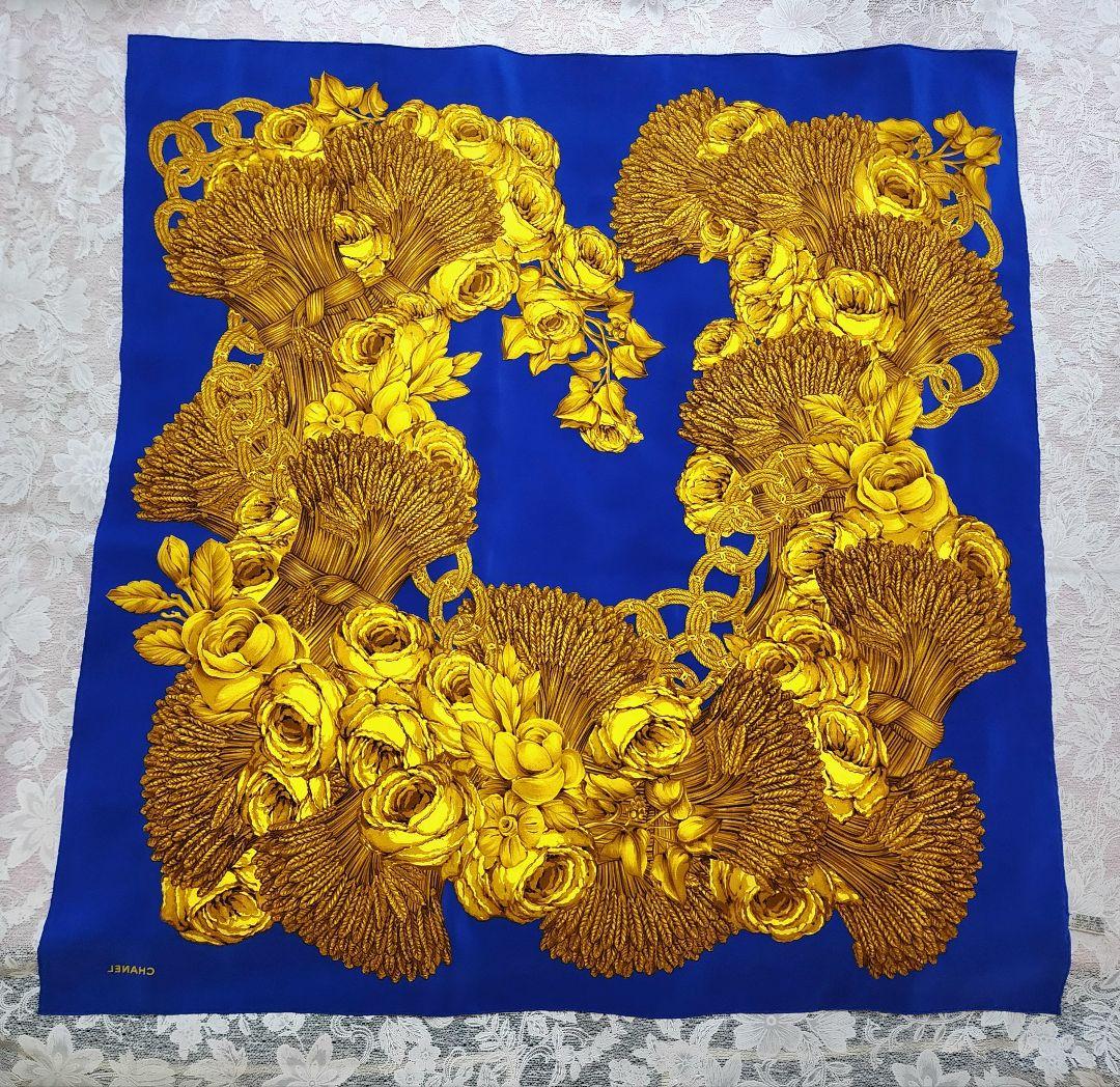 【 CHANEL 】シャネル　ヴィンテージ シルク スカーフ ココマークチェーン