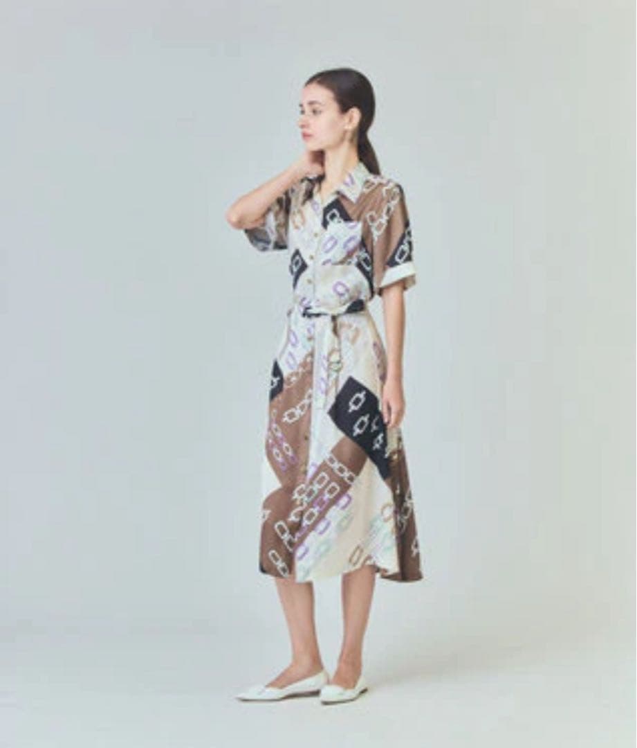 ともも♪美品 グレースコンチネンタル チェーン柄シャツワンピース ベルト