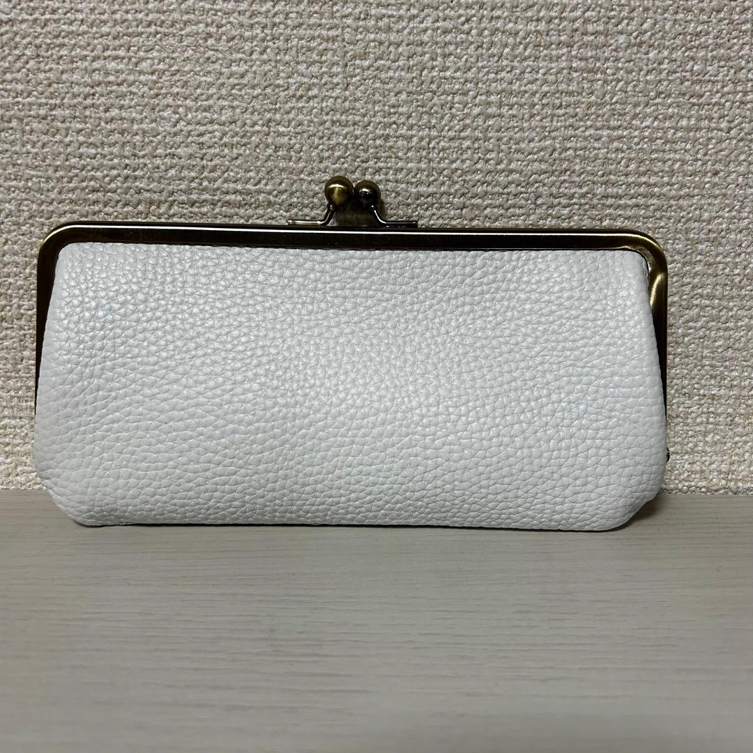 ホワイトレザー　本革　がま口　長財布　お札入れ