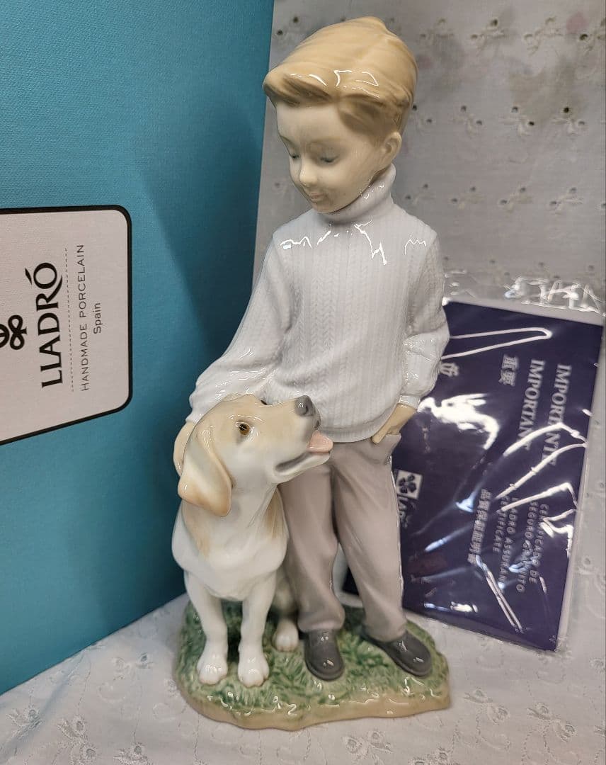 未使用近✨リヤドロ 僕の親友 フィギュリン 人形 犬 男の子 少年 箱付