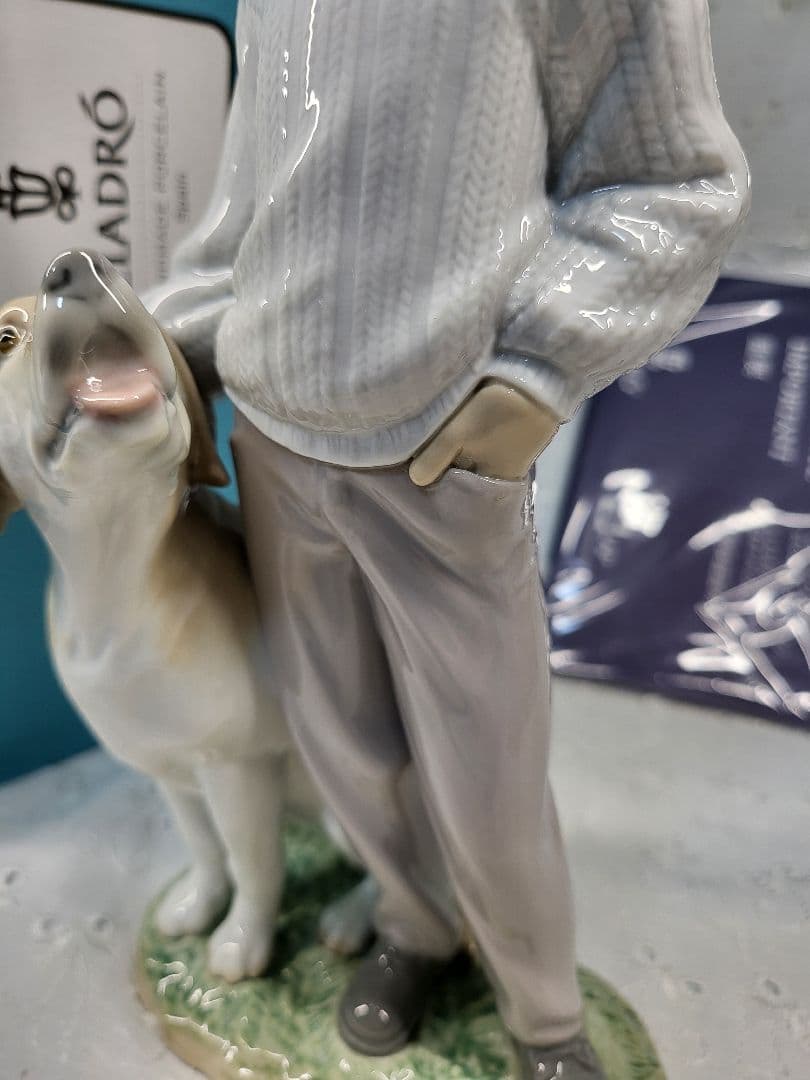 未使用近✨リヤドロ 僕の親友 フィギュリン 人形 犬 男の子 少年 箱付