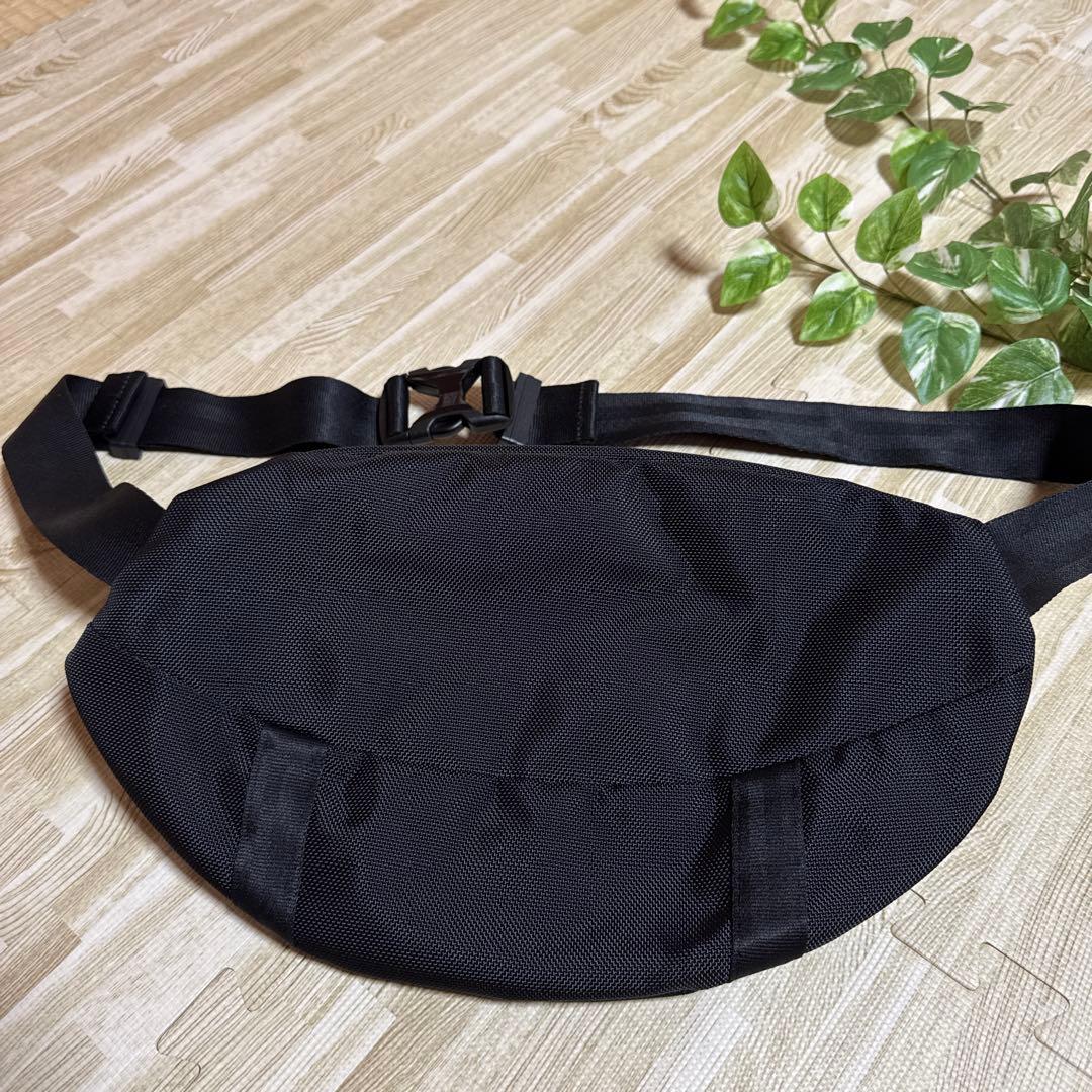 オ*神様 【極美品】NEW ERA/村上隆コラボ　ボディバッグ　カイカイキキ　ニ