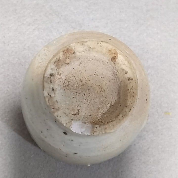 李朝白磁ぐい吞み　李朝堅手ぐい吞み