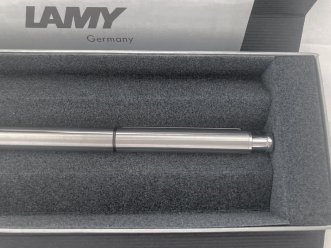 新品　廃盤　希少　レア　LAMY ラミーボールペン　銀色軸