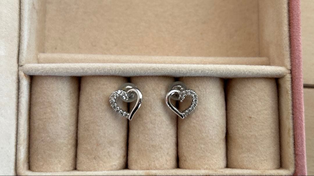 ハートピアス　ホワイトゴールドダイヤモンド　18K