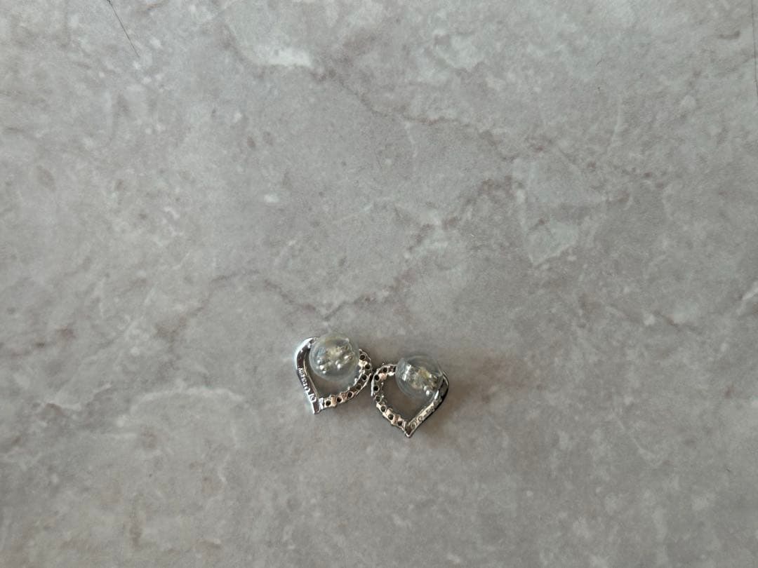 ハートピアス　ホワイトゴールドダイヤモンド　18K