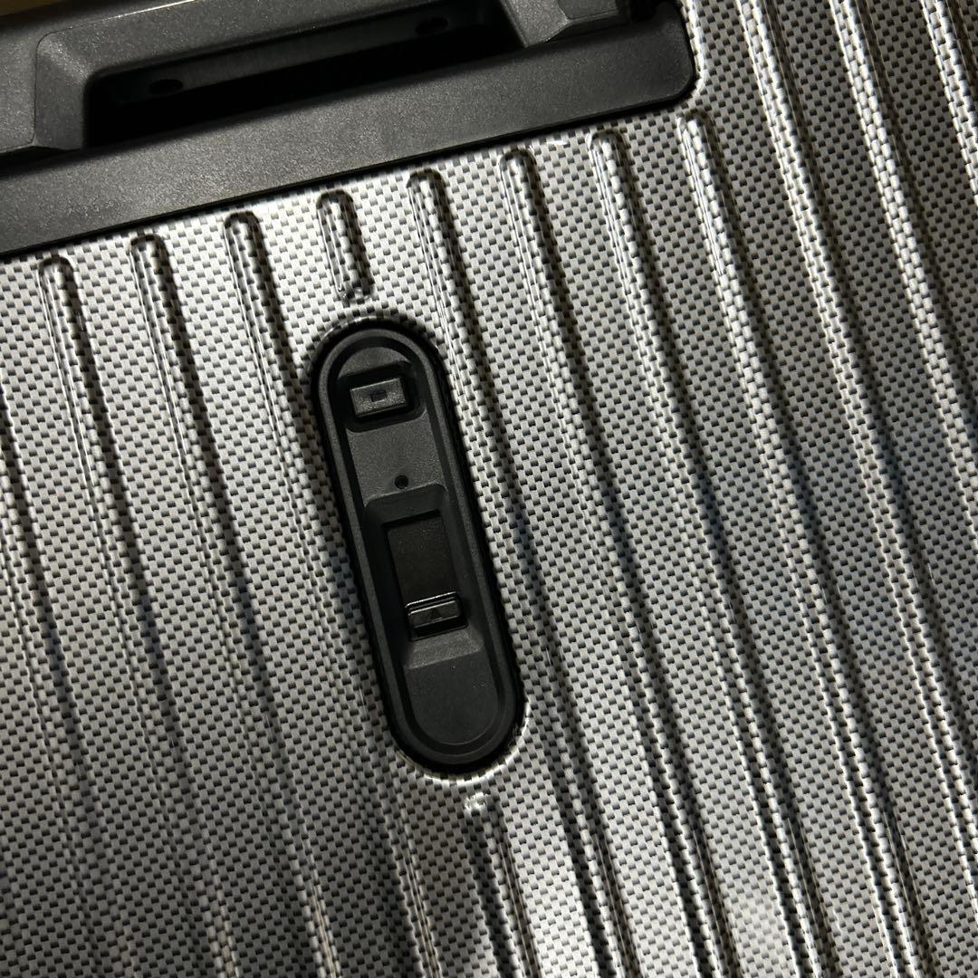 未使用　ACE(エース) スーツケース mサイズ　ブラックカーボン