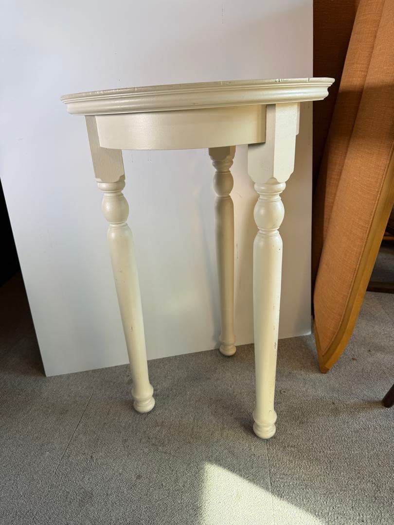 白塗装 木製 ラウンドサイドテーブル 3本脚 花台 飾り台 高さ80cm