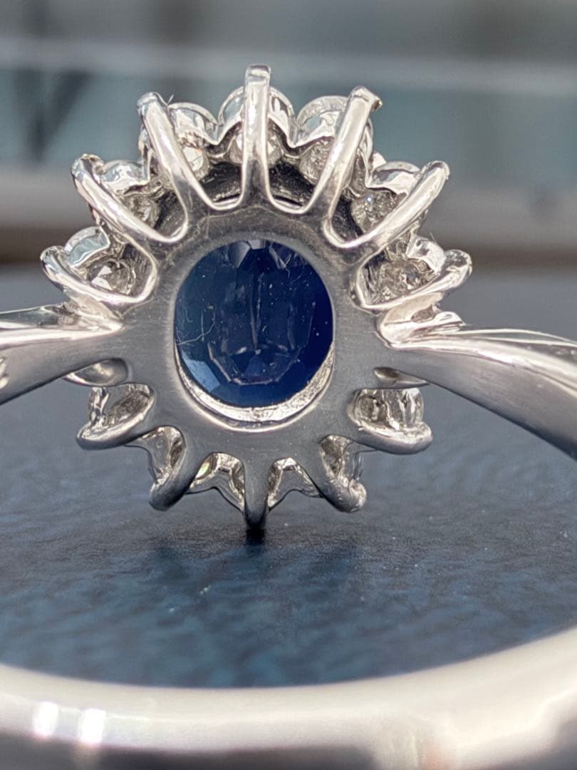 天然サファイア　ダイヤモンド　プラチナリング　鑑別書付き