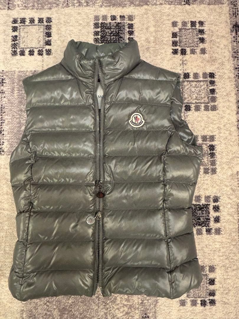 モンクレールMONCLER レディースダウンベスト‼️
