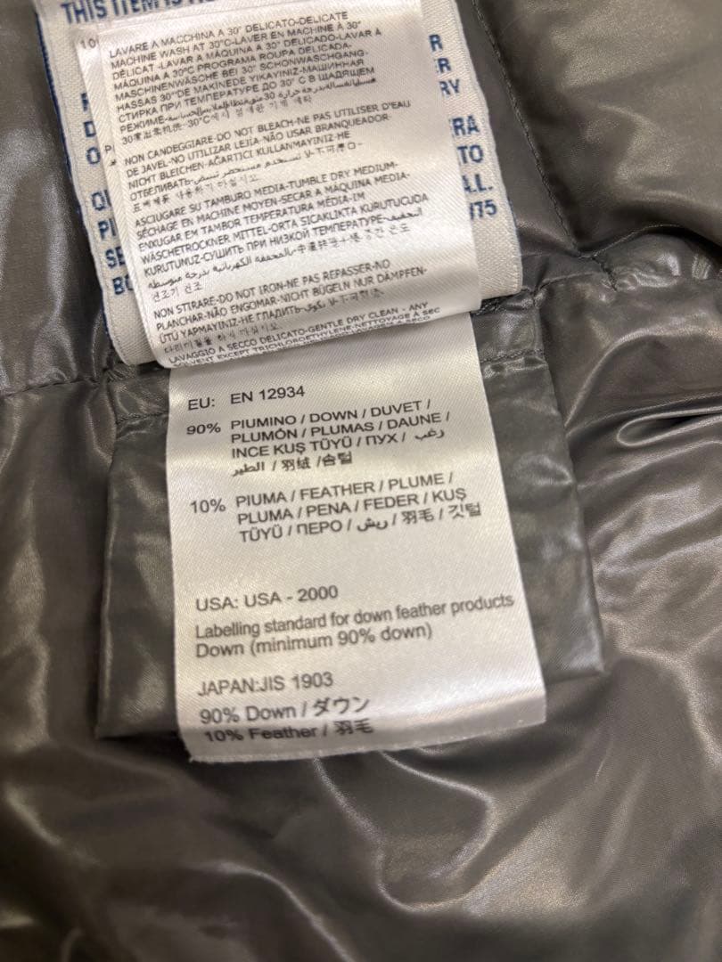 モンクレールMONCLER レディースダウンベスト‼️