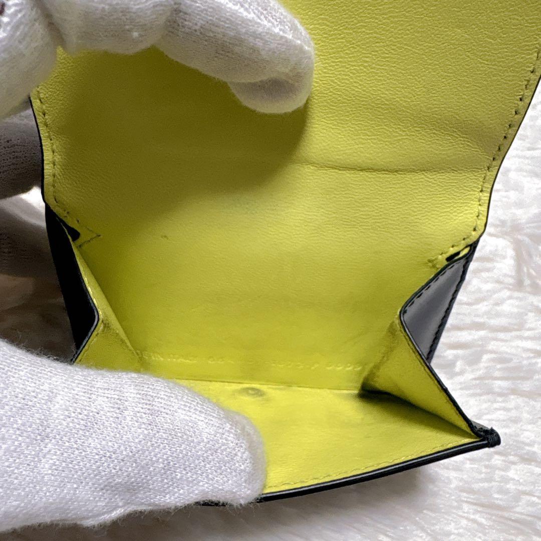 ⭐︎極美品⭐︎バレンシアガ エッセンシャル 三つ折り財布 レザー ブラック イエロー