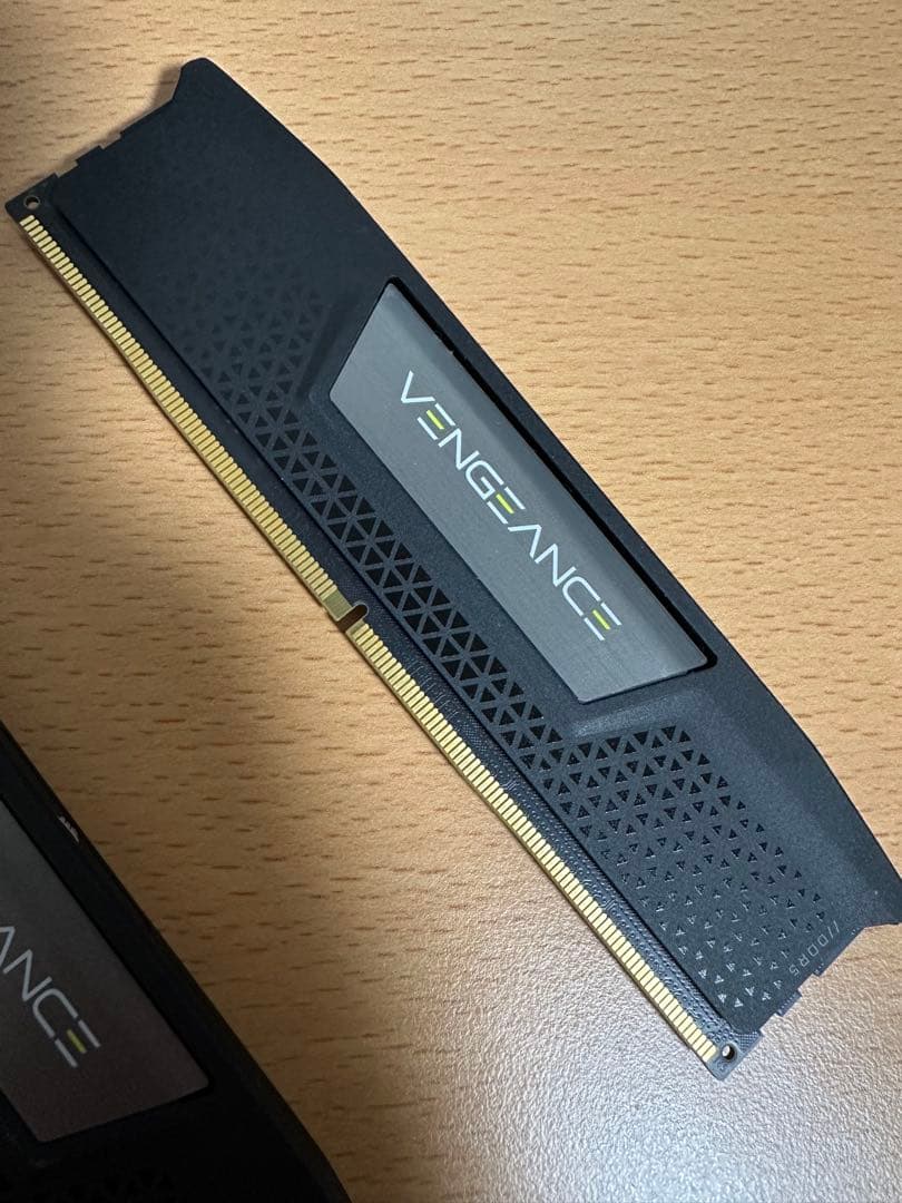 CORSAIR DDR5-5200MHz PC用メモリ VENGEANCE