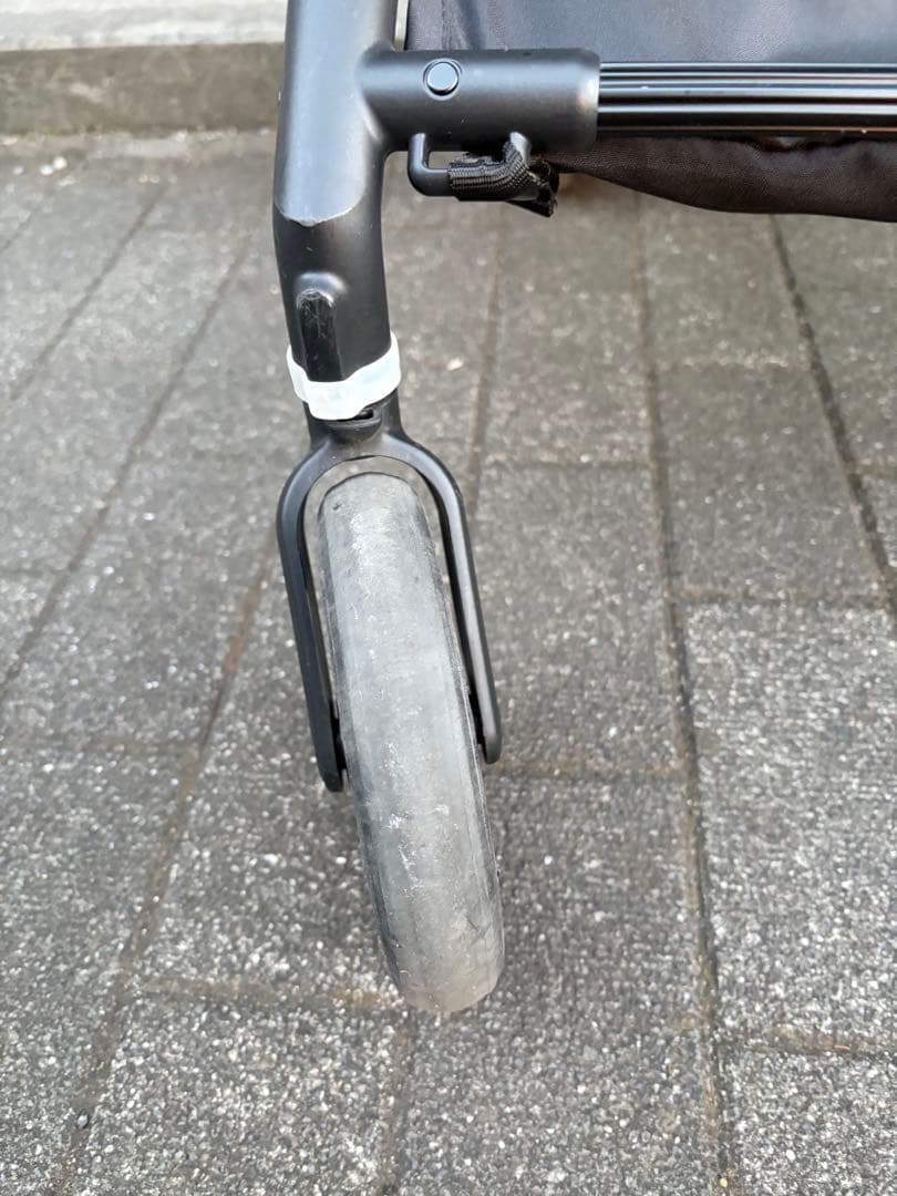 サイベックス　cybex　メリオカーボン　ブラック　2022