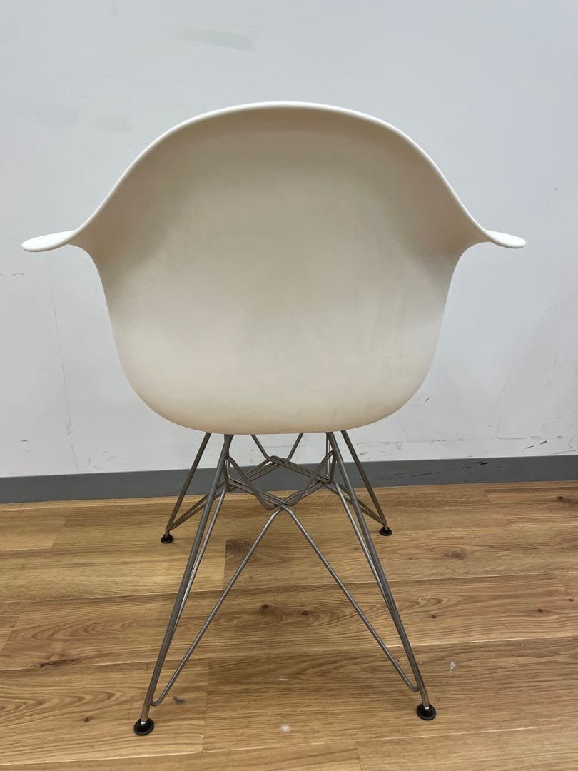 ぴのさんイームズ シェルアームチェア