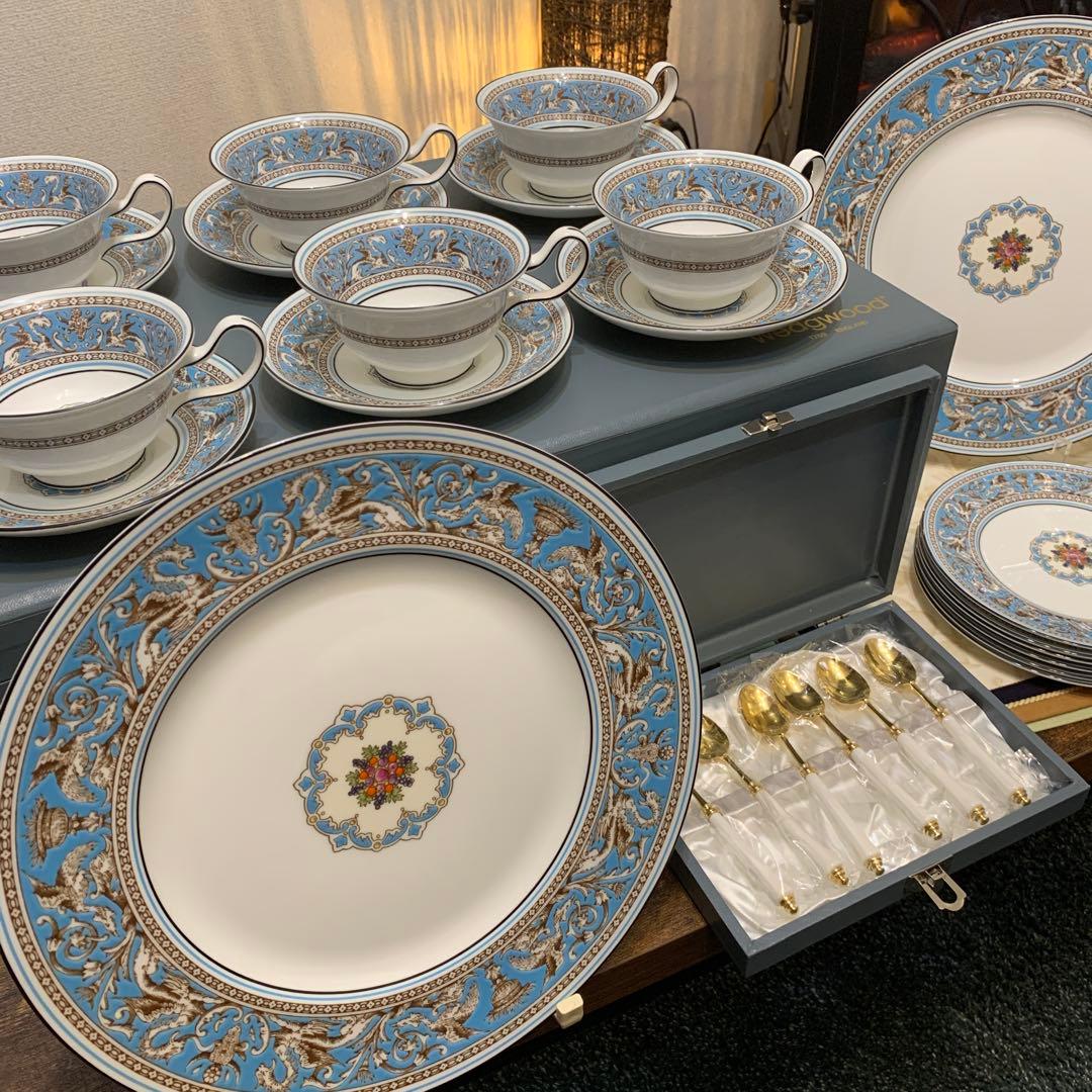 未使用ウェッジウッド フロレンティーン　ターコイズ　カップ＆ソーサー　プレート