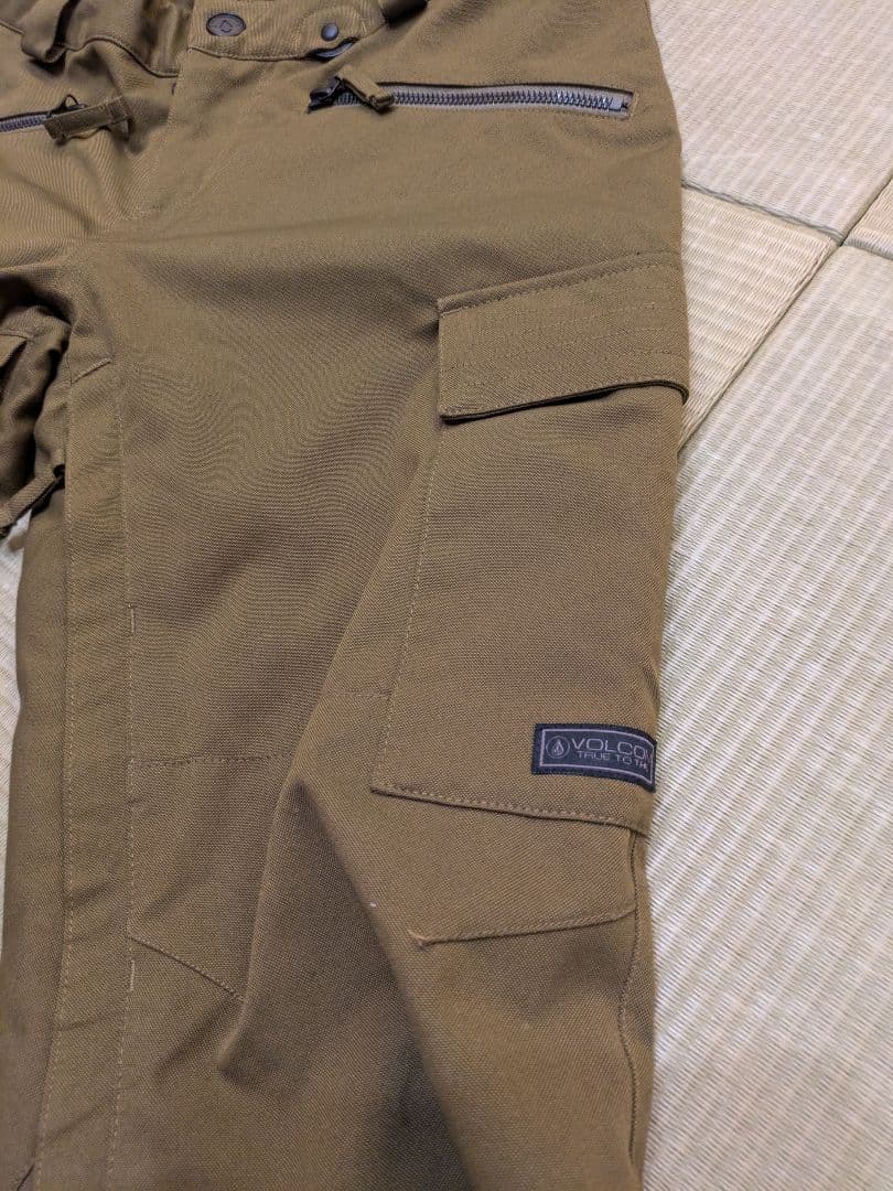 きみこ　ボルコム パープルジャケットとカーキパンツセット