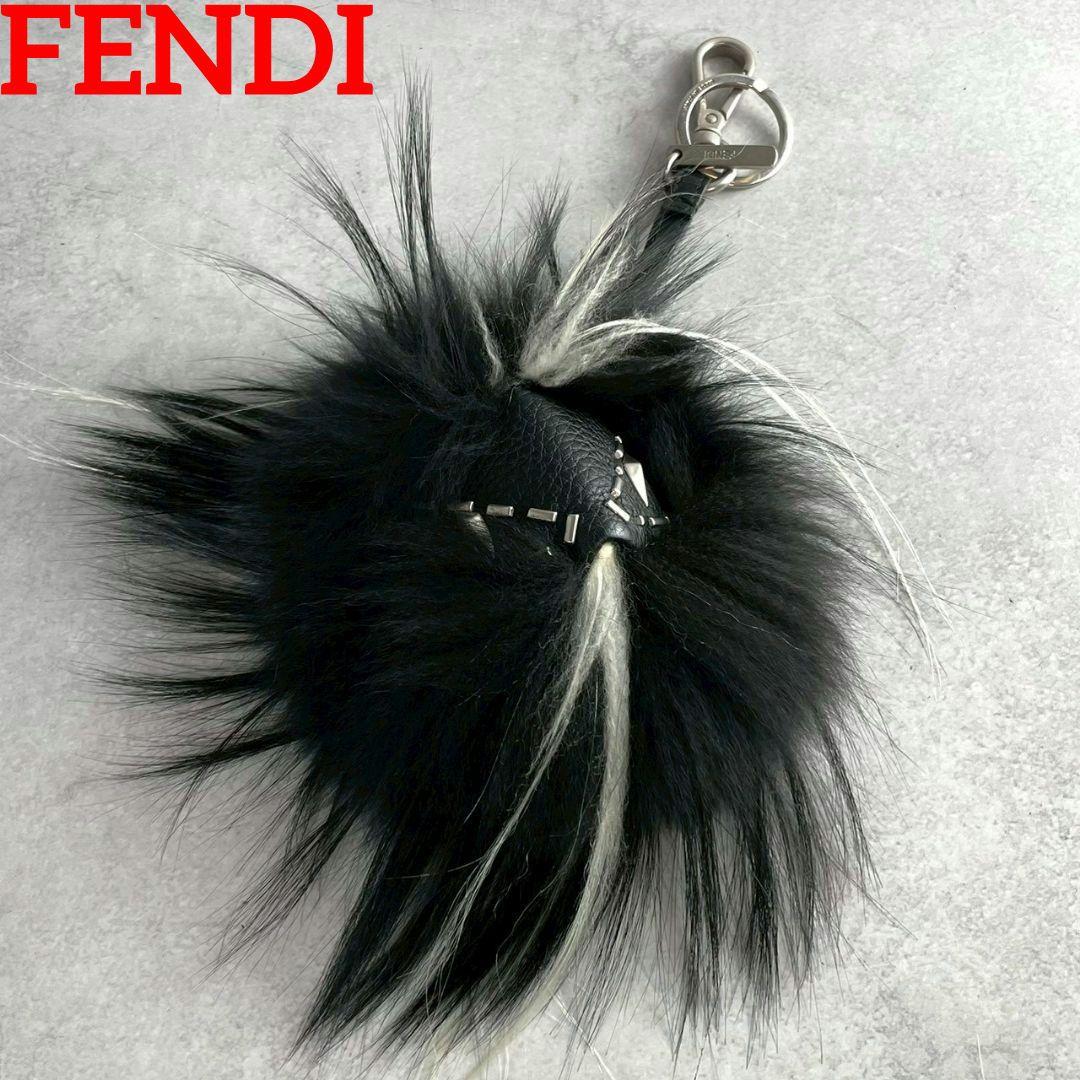美品●FENDI バグズチャーム キーホルダー モンスター ファー ストラップ