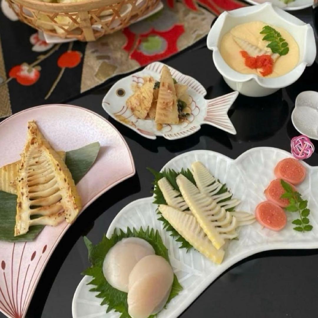 【新品】【大人気】有田焼幸楽窯　錦銀松葉形前菜皿　縁起物