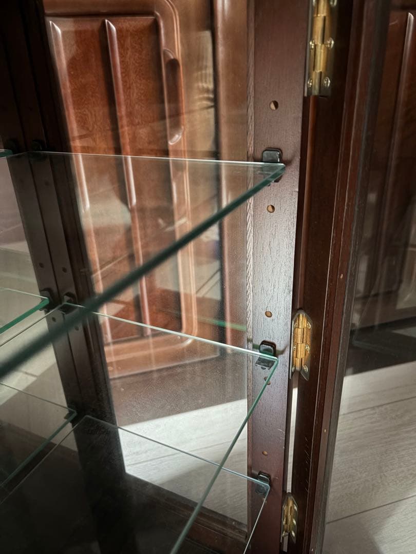 キャビネット　鏡　ガラスケース　大塚家具