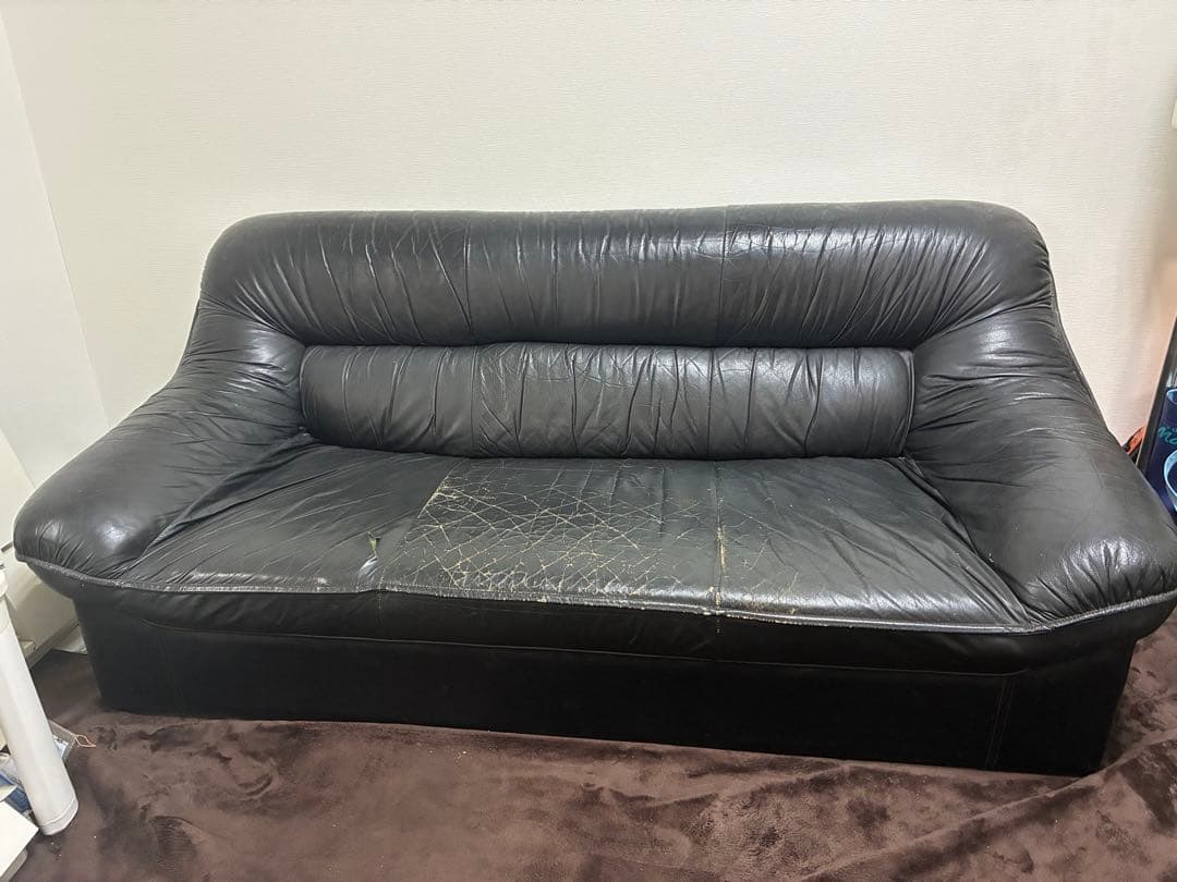 レザーソファ　黒
