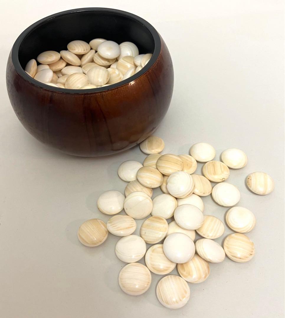 送料無料 碁盤 碁石 碁笥 蛤 35号 囲碁 木裏 ヘソあり 脚付き 約6寸