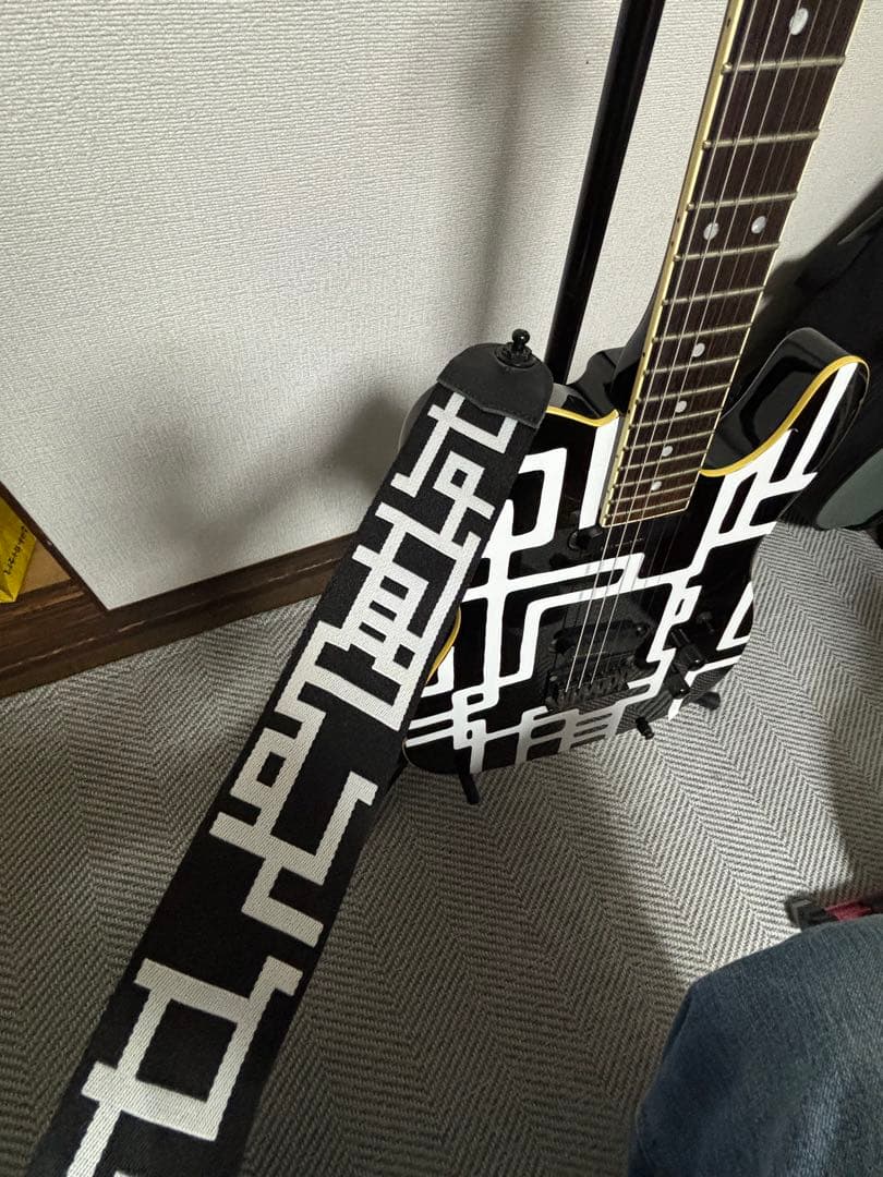 フェルナンデス　TEJ-70+G柄ストラップ