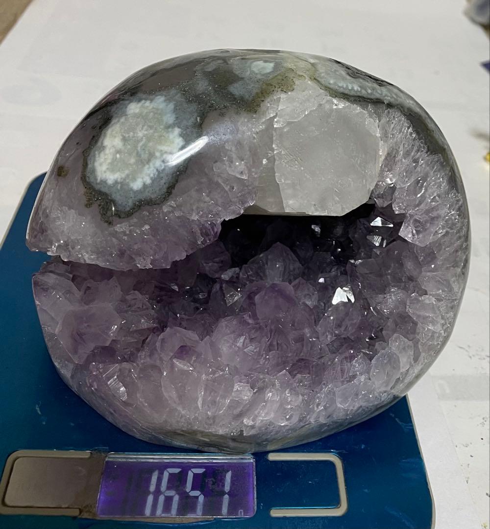 アメジスト マネーボックス 笑口ドーム 幸運 魔除 約1.6キロ カルサイト共生
