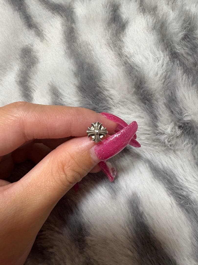 【美品】クロムハーツ CHプラススタッドピアス