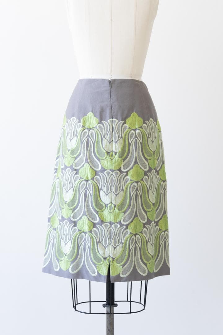 DRIES VAN NOTEN ドリスヴァンノッテン 刺繡 柄 スカート