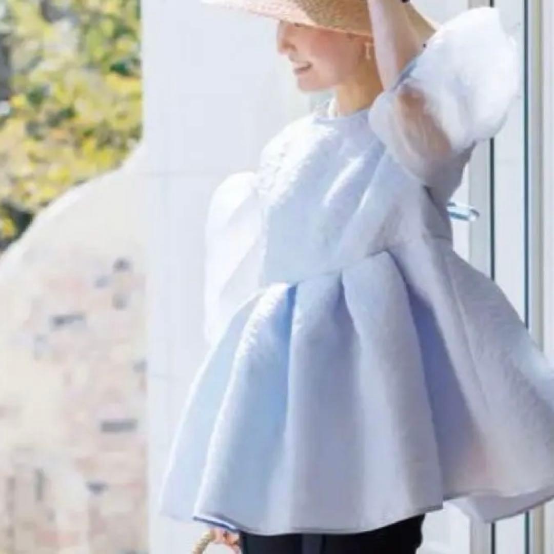 新品Silky jacquard blouseシルキージャガードブラウス