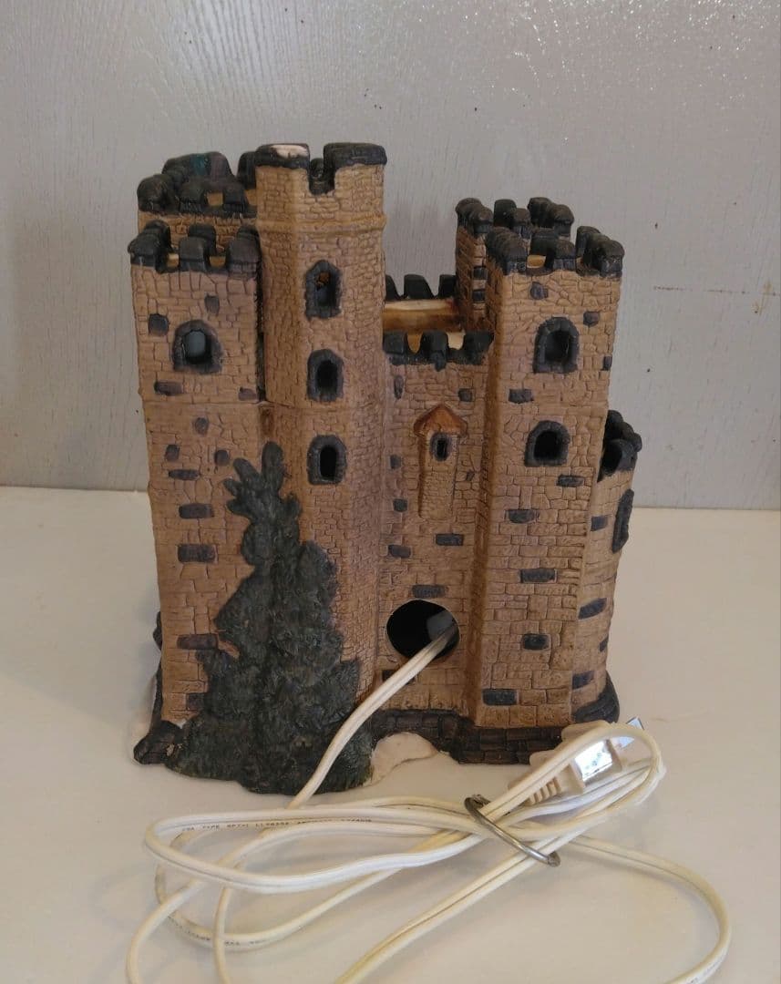 最終処分 [クリスマス準備]中世城 陶器 照明